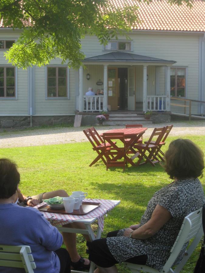 Lugnet i Oslättfors Bed & Breakfast Gävle Eksteriør bilde